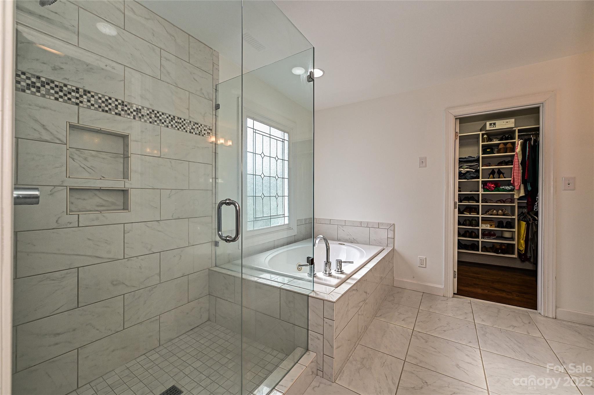 Mammoth Oaks - Residential