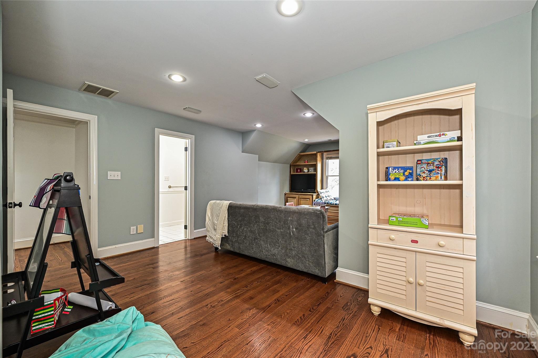 Mammoth Oaks - Residential