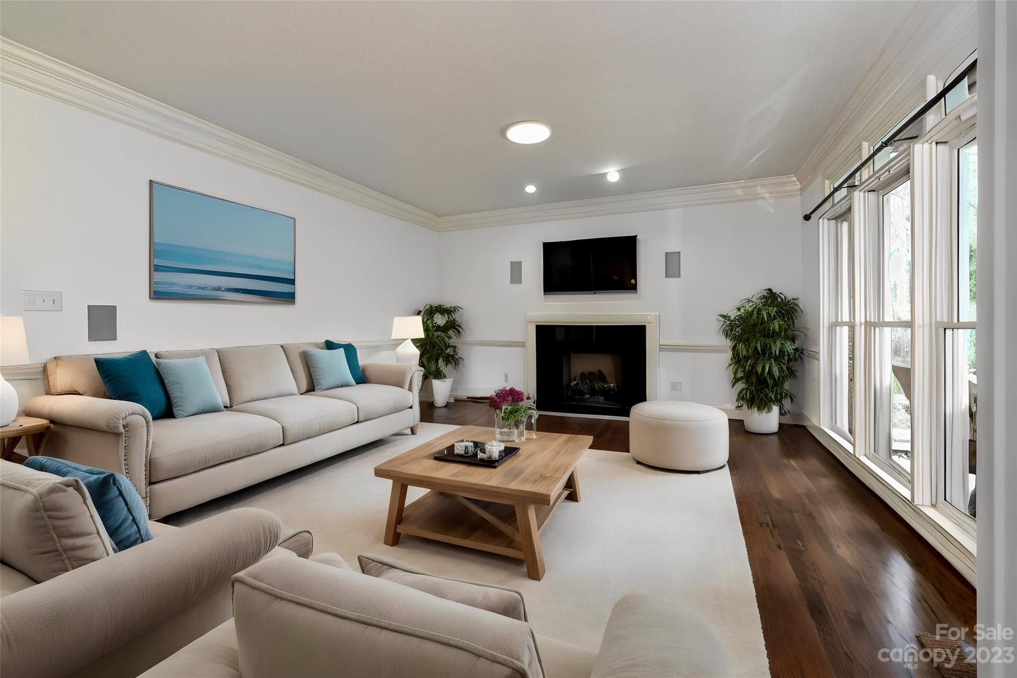 Mammoth Oaks - Residential