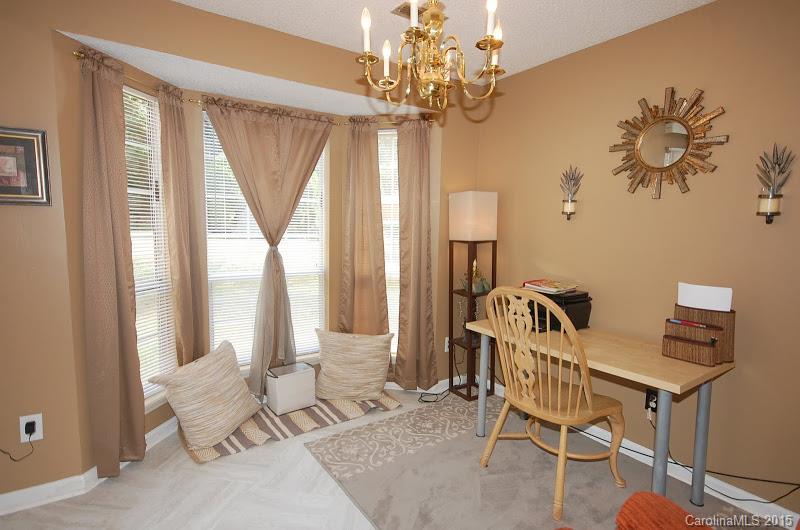 Olde Whitehall - Residential