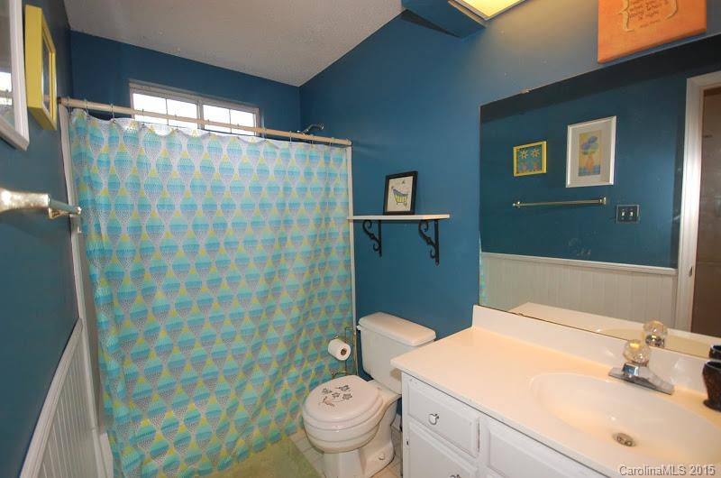 Olde Whitehall - Residential