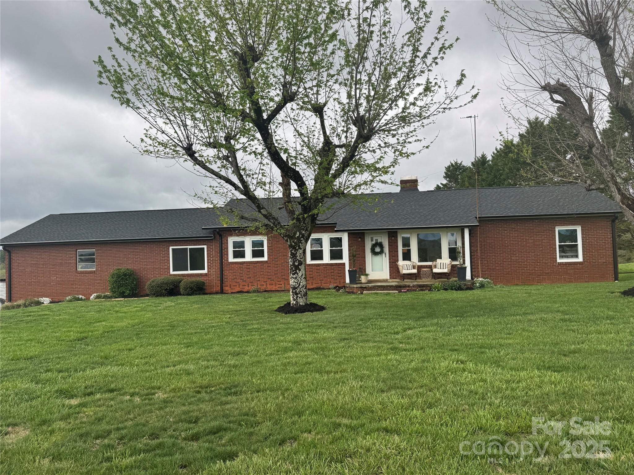 5373 NC Hwy 16 Highway N