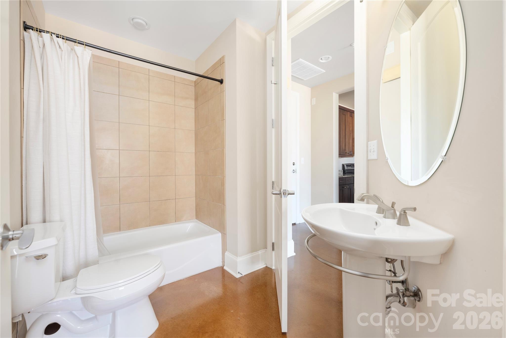 28th Row - Residential