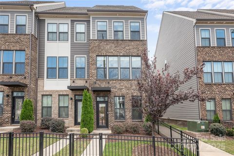 3625 S Tryon Street Charlotte NC 28217