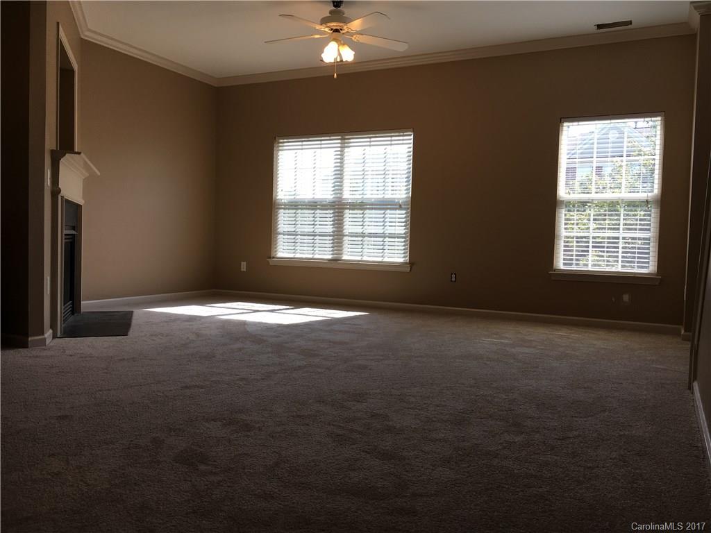 Moss Creek Village - Residential