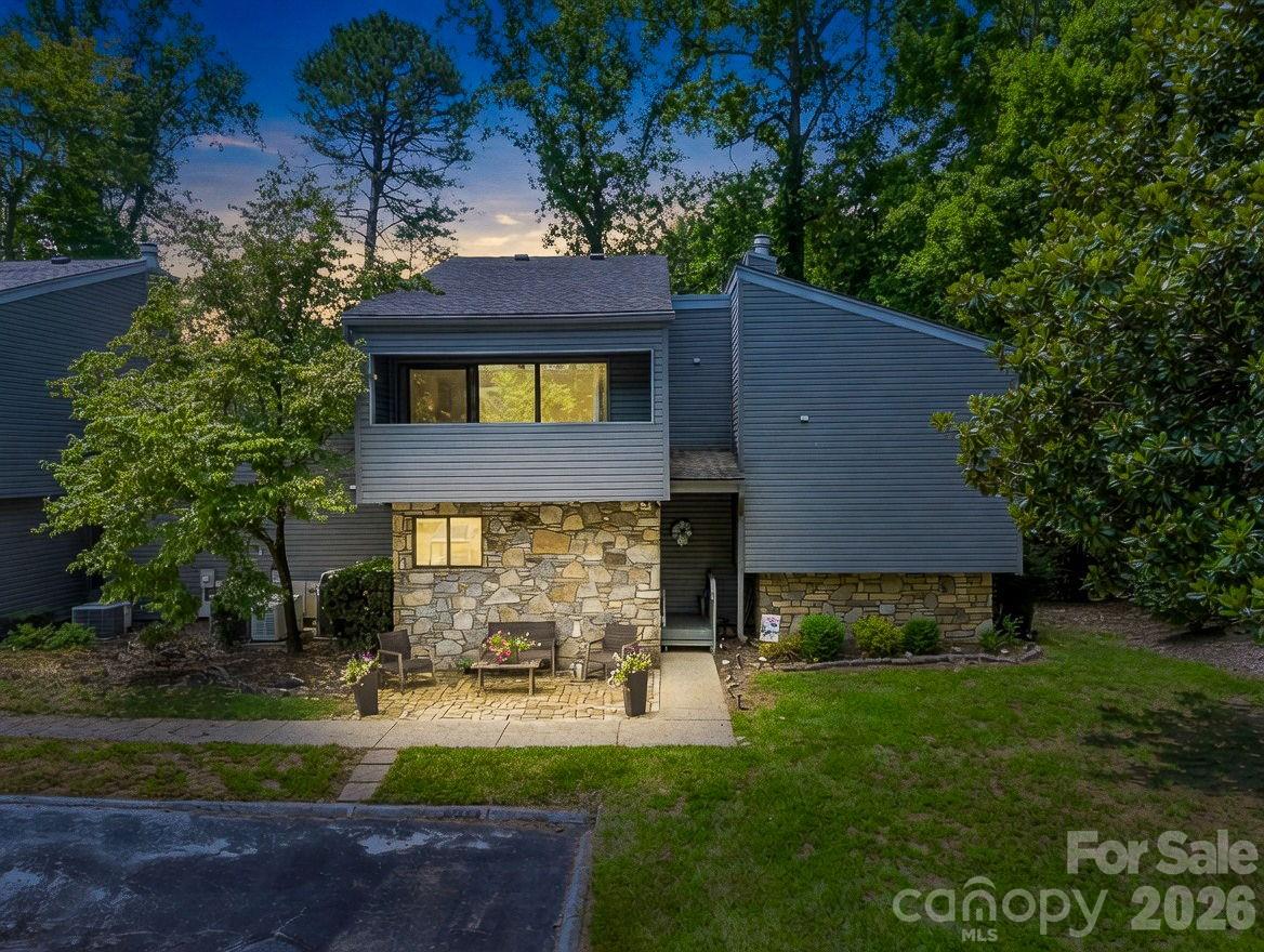 429 Mountains Boulevard C-103