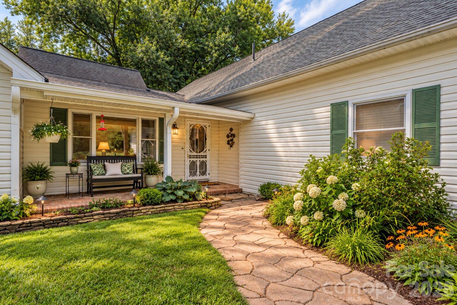 1075 Moody Farm Road