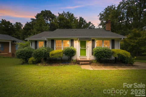 Photo of 8536 Woodford Bridge Drive, Charlotte, NC 28216 (MLS # 4429035)