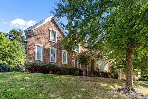Photo of 13721 Glen Abbey Drive, Charlotte, NC 28278 (MLS # 4296648)