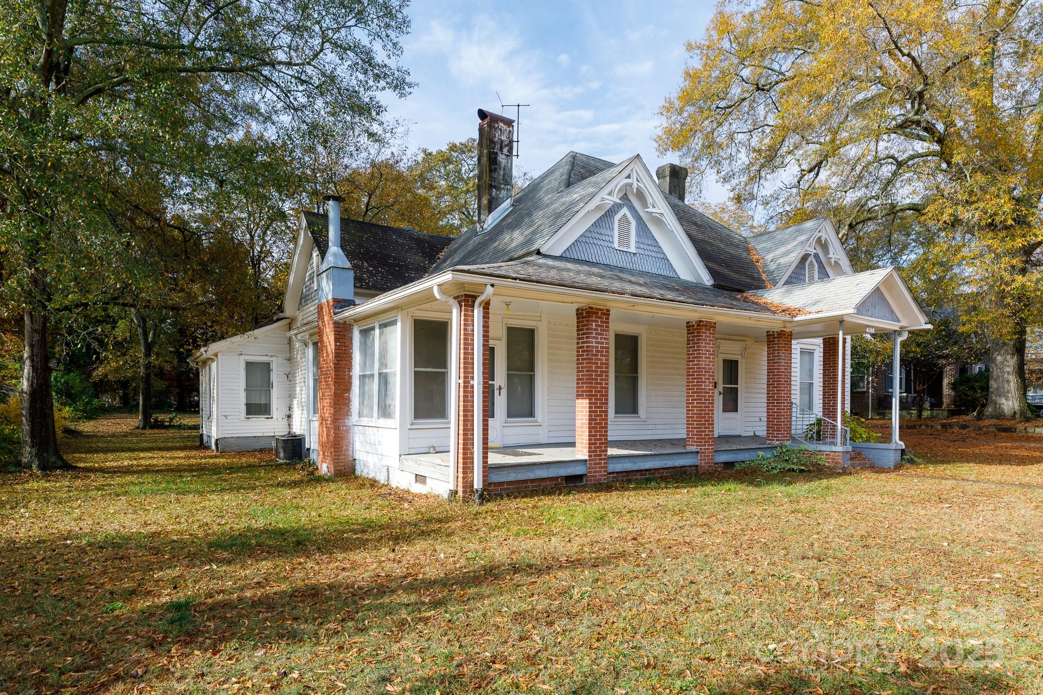 303 Kings Mountain Street