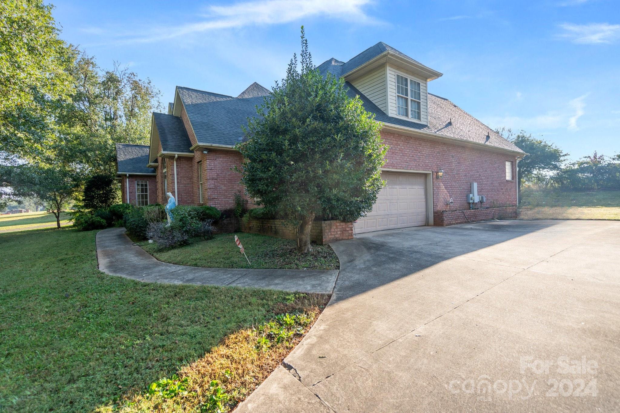 108 Cottonwood Drive