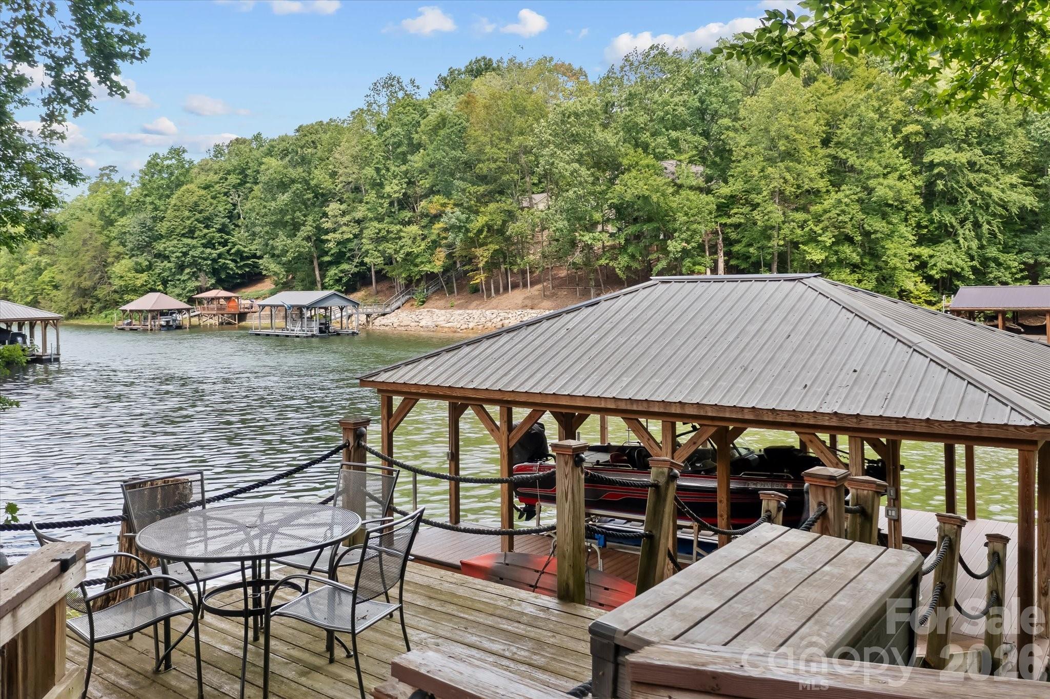 121 Creek Cove Lane