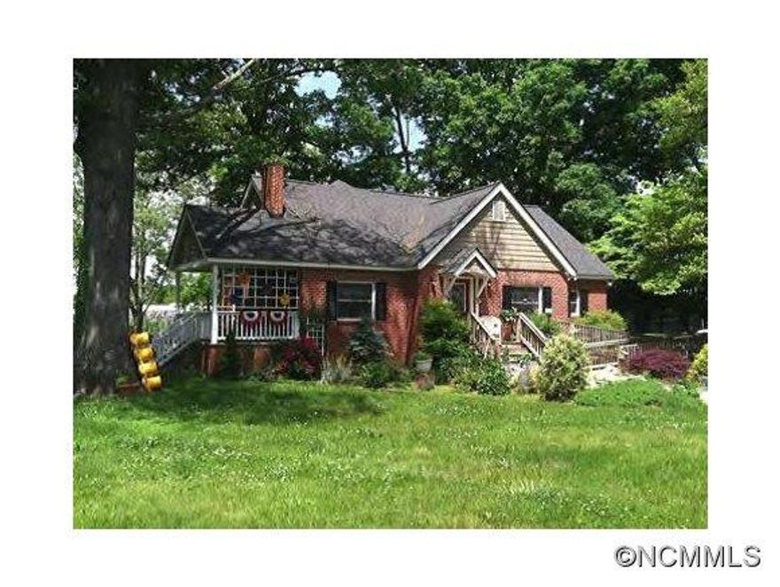 BANK OWNED Investment Opportunity! Converted SFR now a commercial zoned office/retail with handicapped access and various other ADA compliance measures.  Currently vacant the property sits on 0.79 acre and has 134 feet of frontage on 191-Haywood Road located adjacent to property owned by the City of Asheville Water Authority.