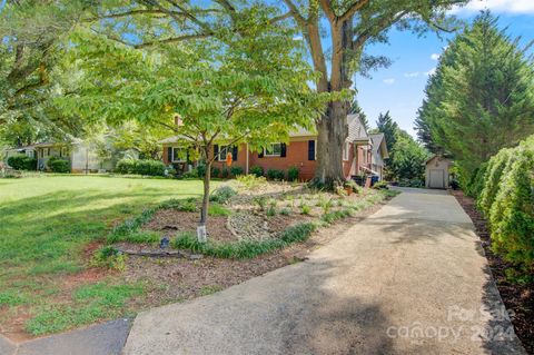 A home in Hickory