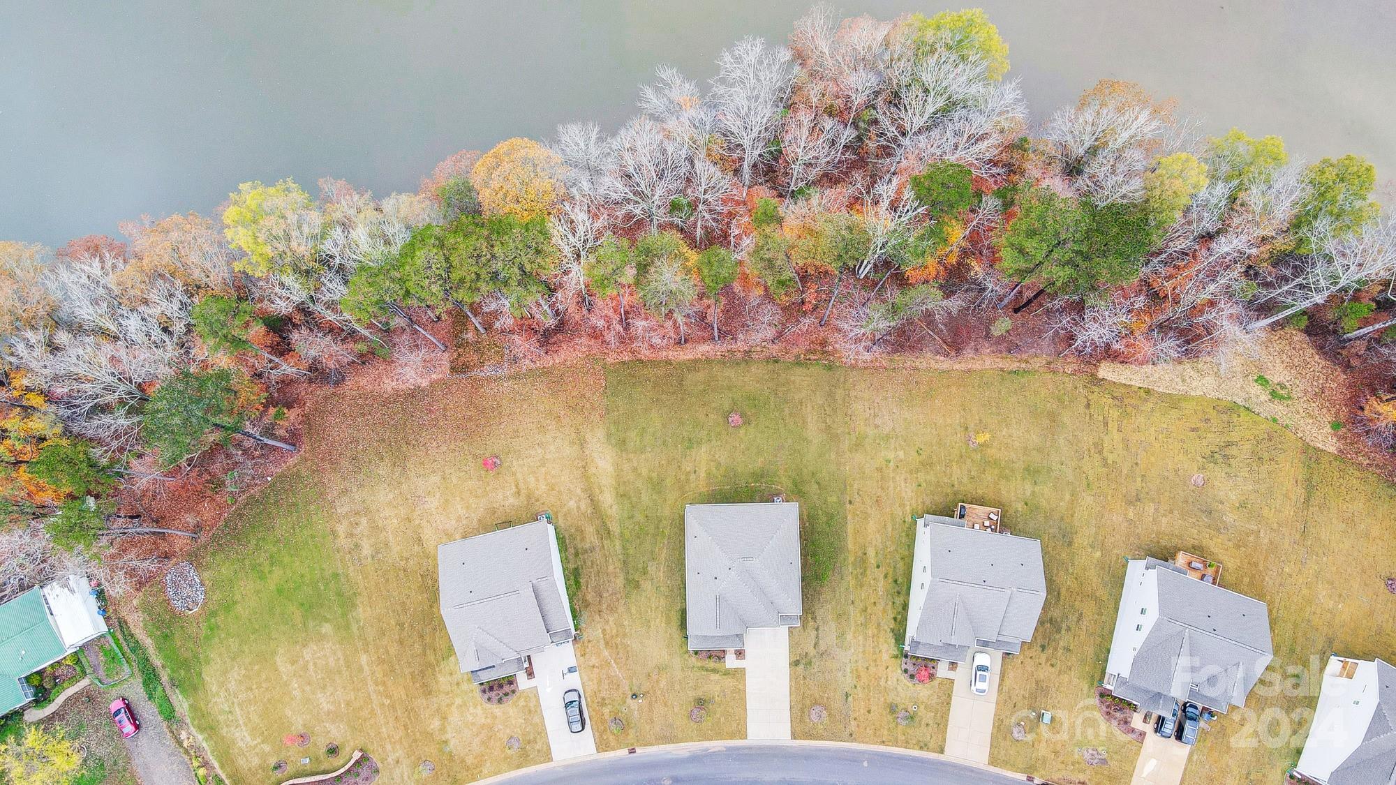 Falls Cove at Lake Norman - Residential