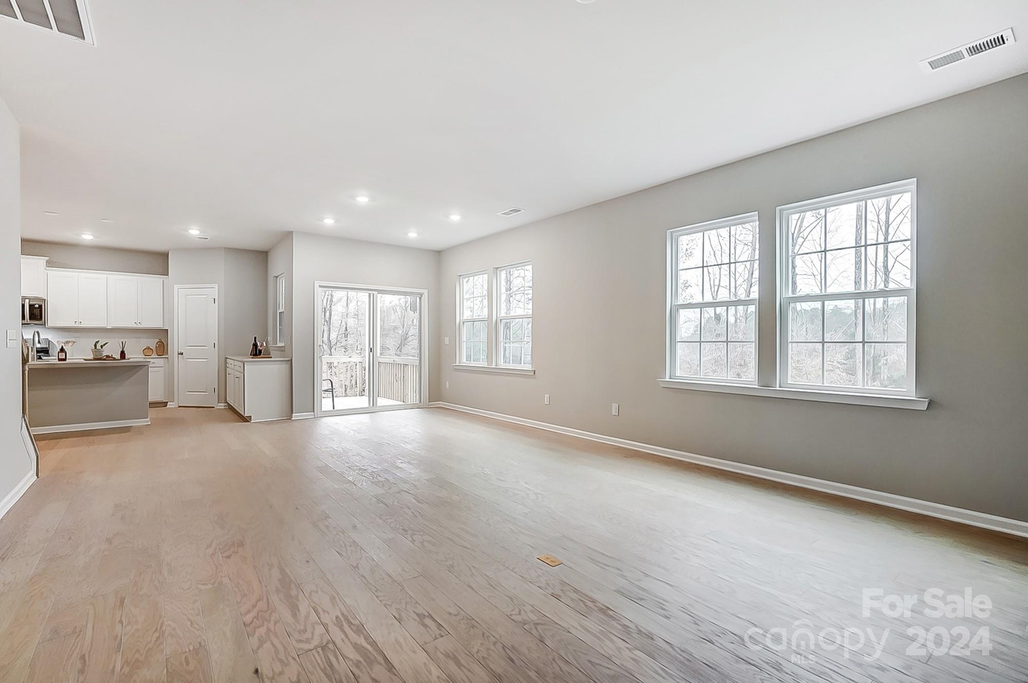 Falls Cove at Lake Norman - Residential