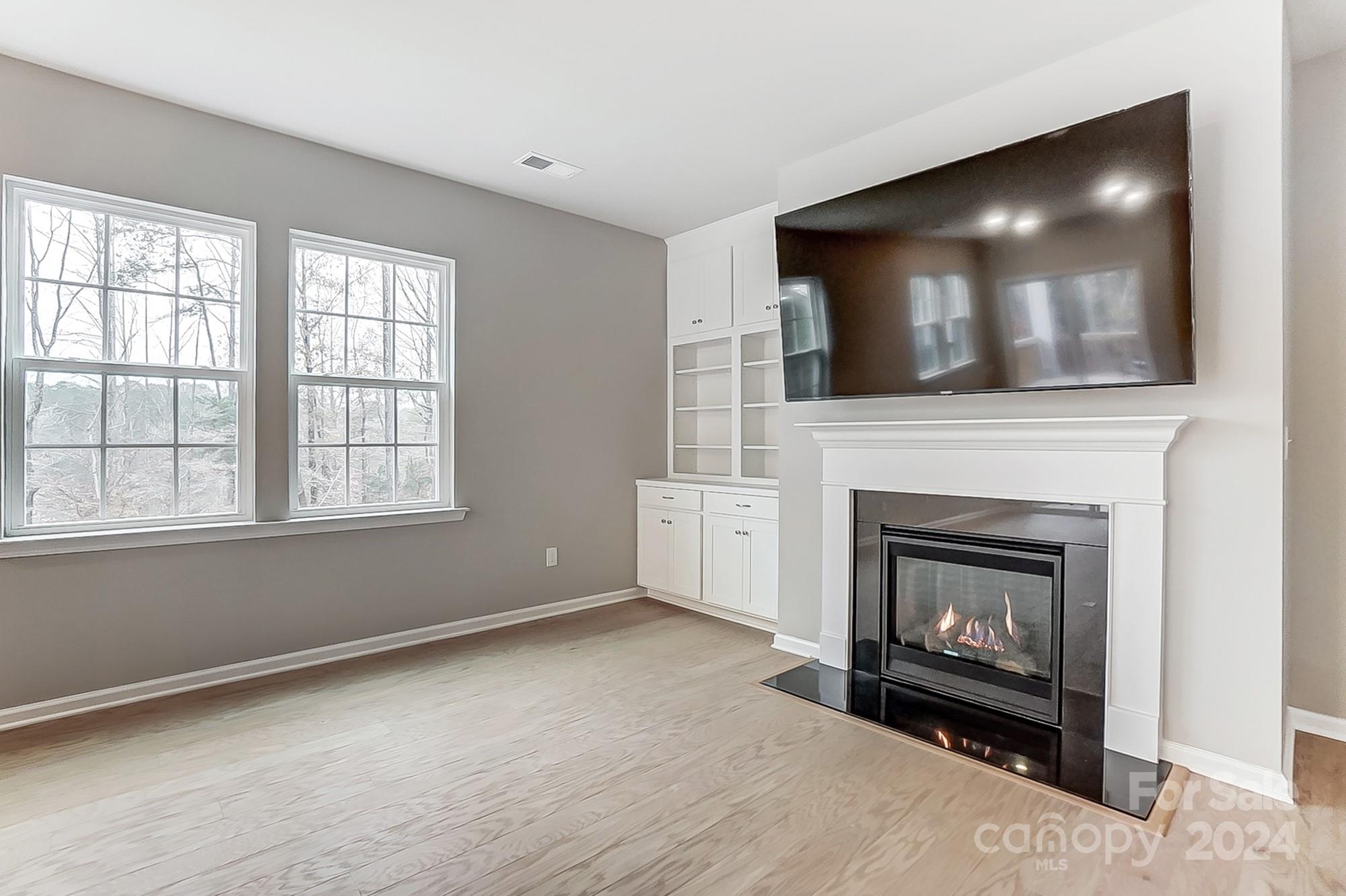 Falls Cove at Lake Norman - Residential