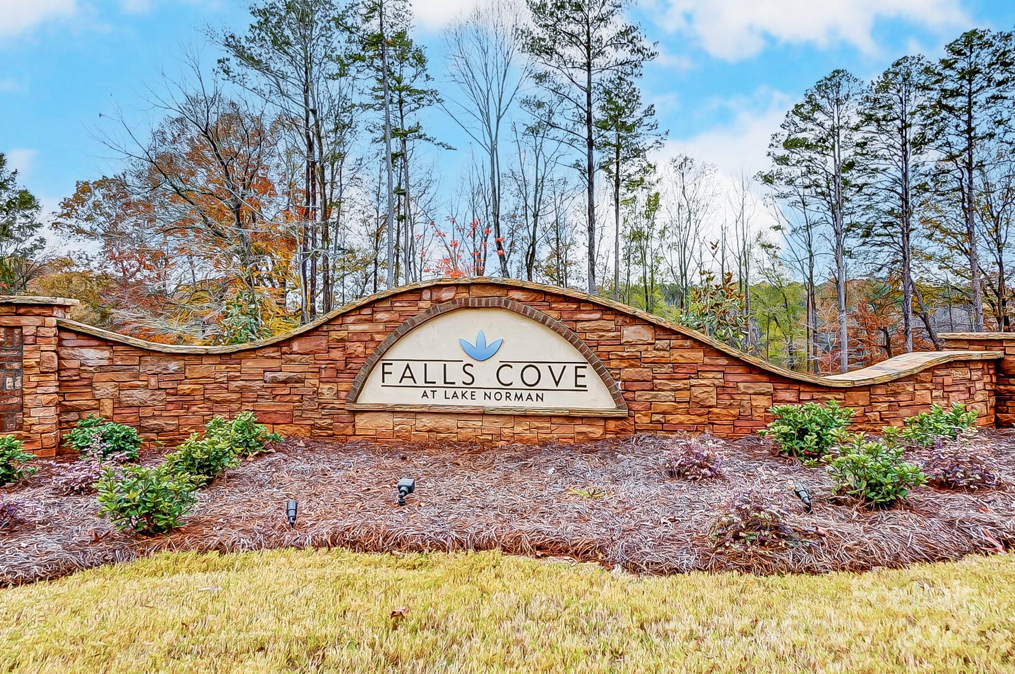 Falls Cove at Lake Norman - Residential