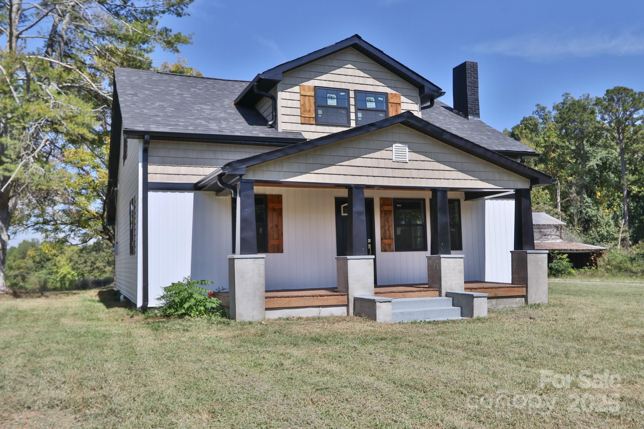 1826 N Oak Ridge Church Road