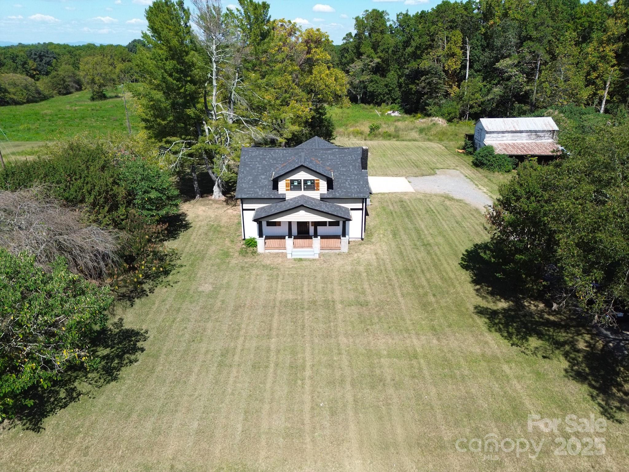 1826 N Oak Ridge Church Road