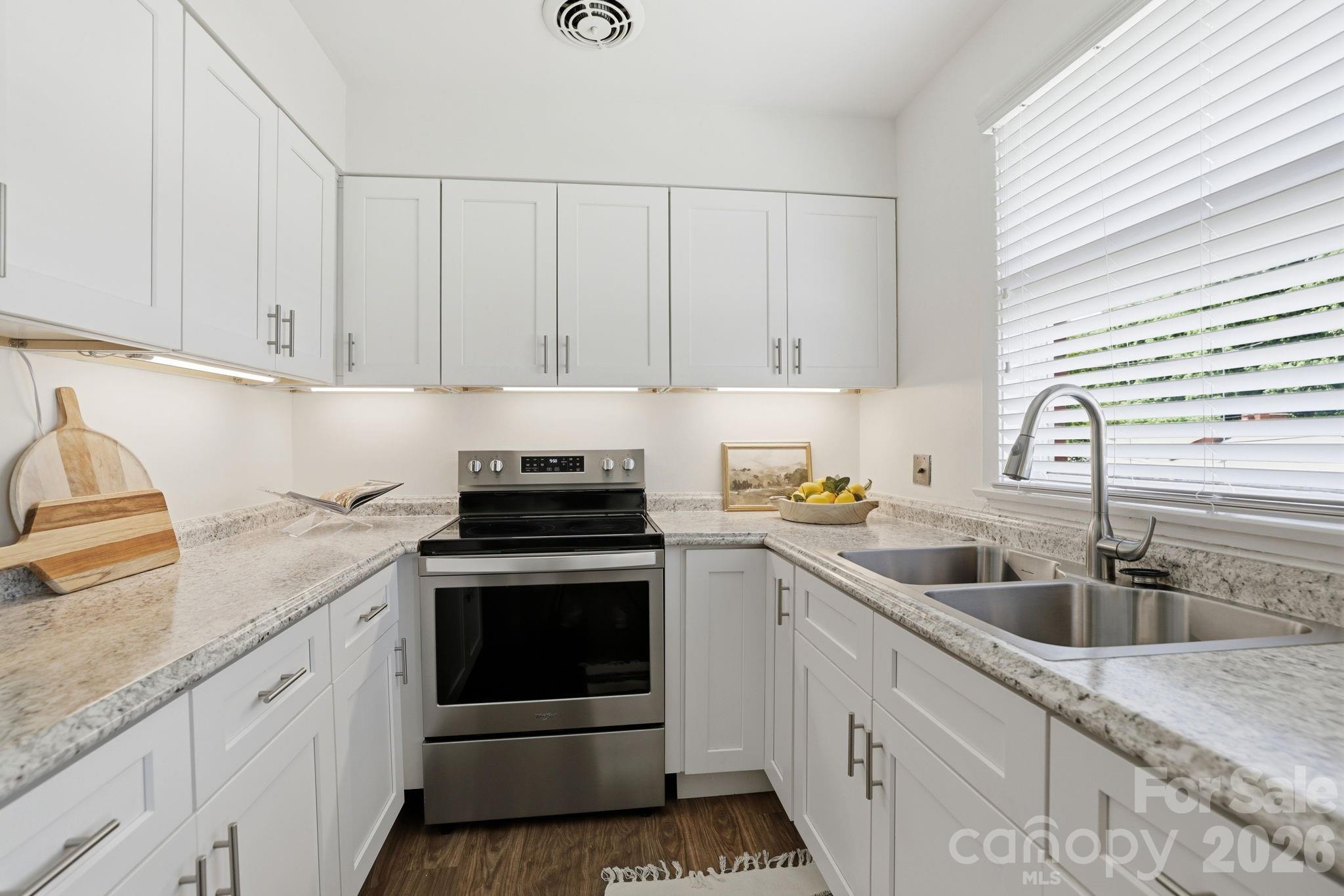 4500 Woodlark Lane