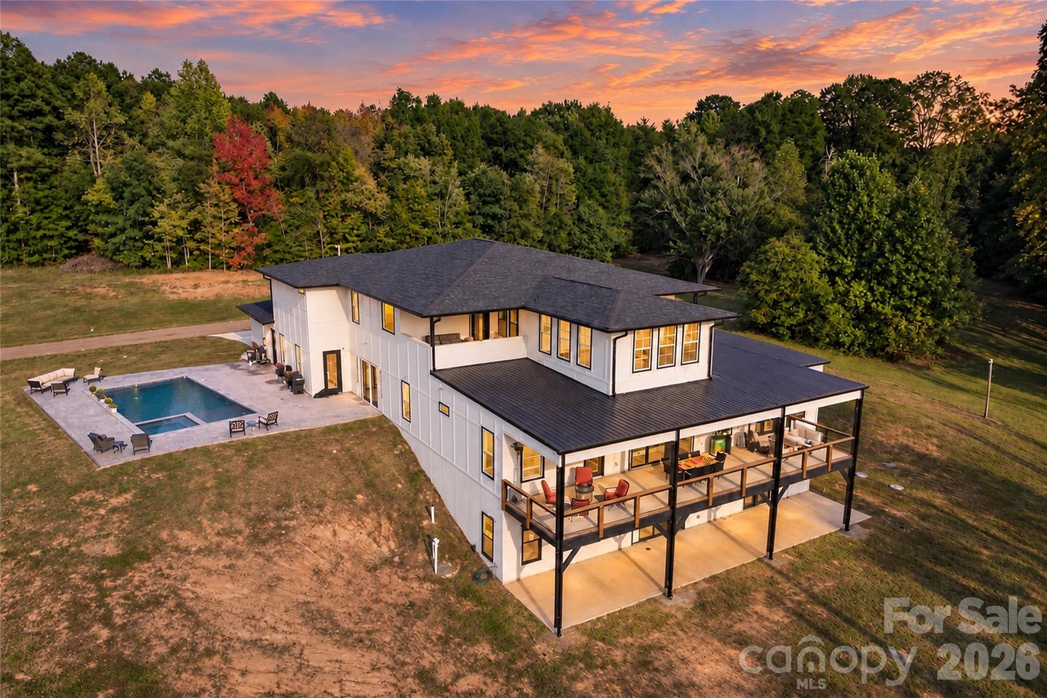 4987 Wildlife Lane