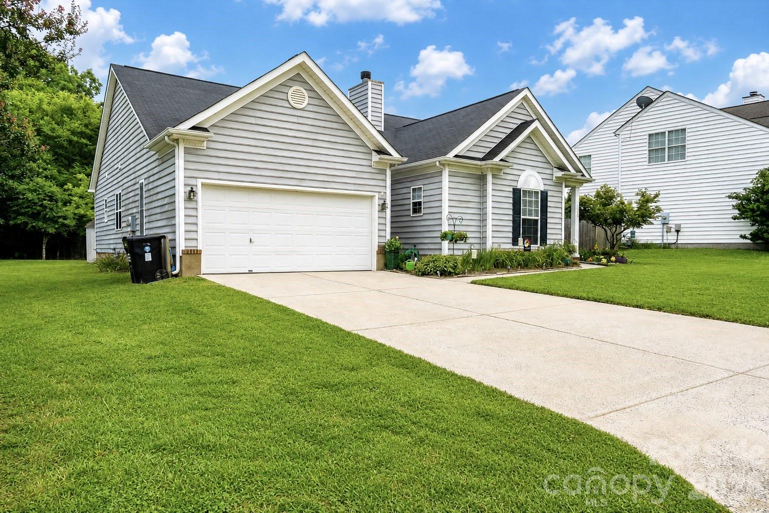 2568 Governors Pointe Court NE