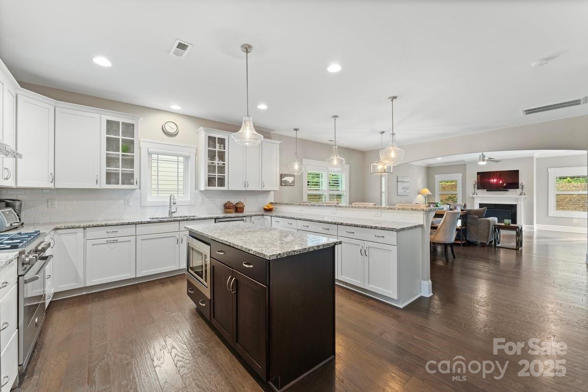 6927 Park Sharon Court
