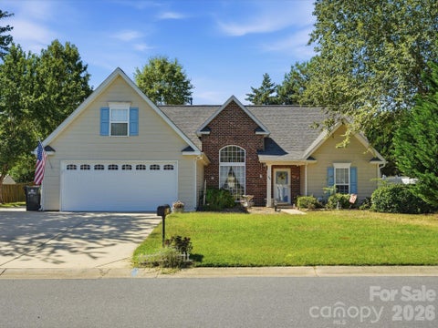 Photo of 526 Kenbridge Lane, Rock Hill, SC 29732 (MLS # 4427426)
