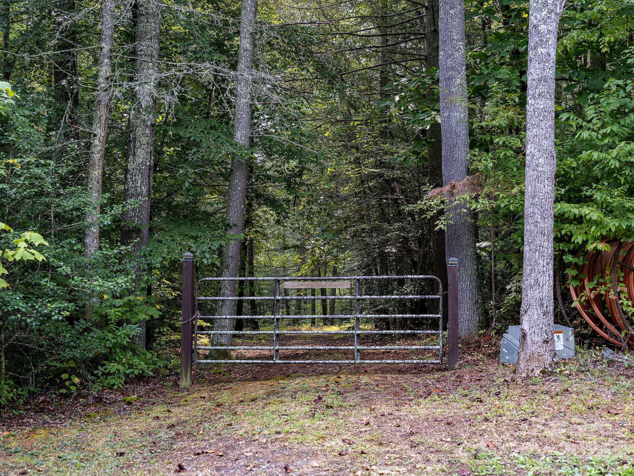 Laurel River Crossing - Land