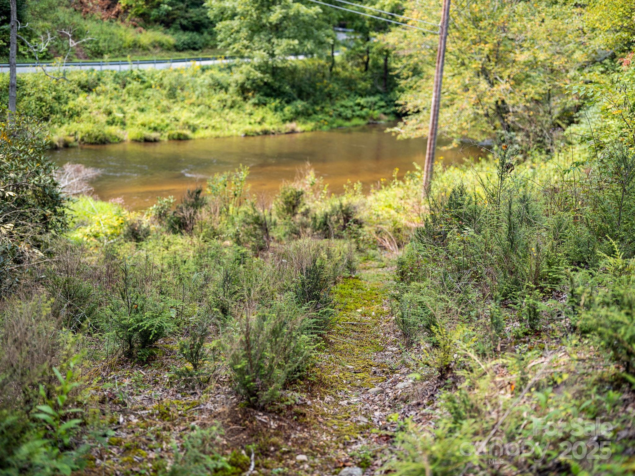 Laurel River Crossing - Land