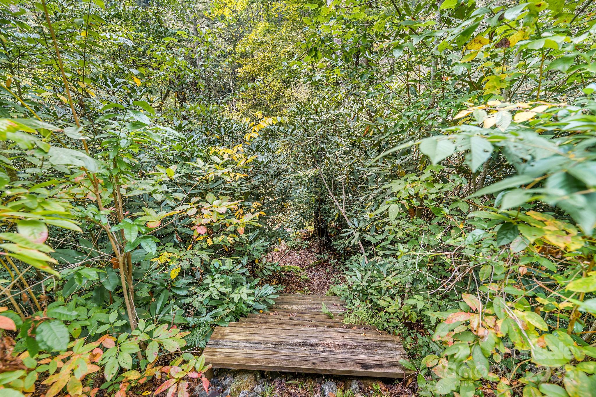 Laurel River Crossing - Land