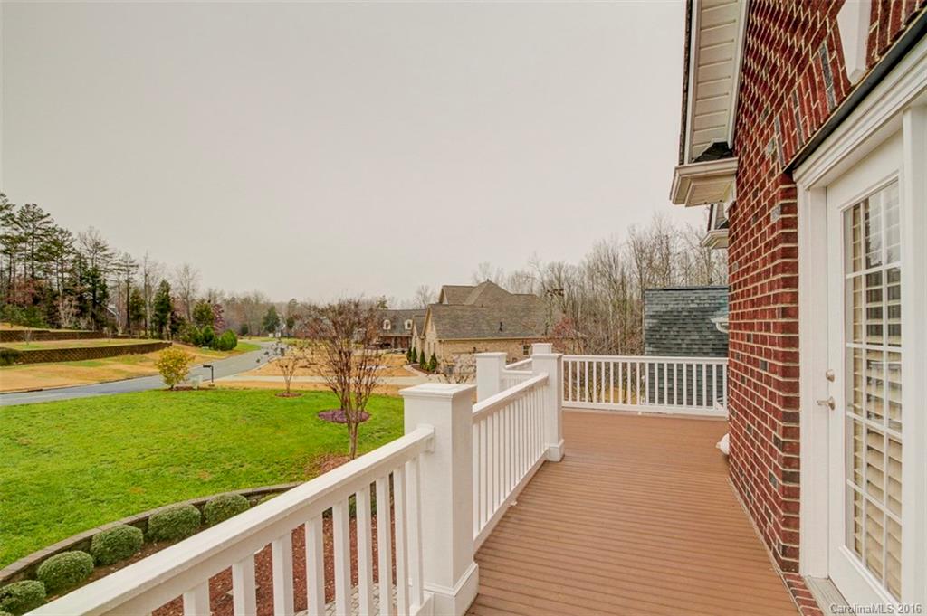 Whispering Winds - Residential