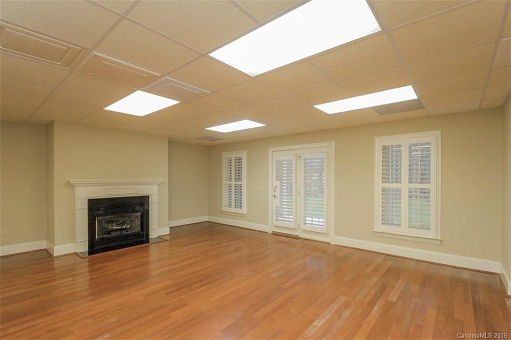 Whispering Winds - Residential