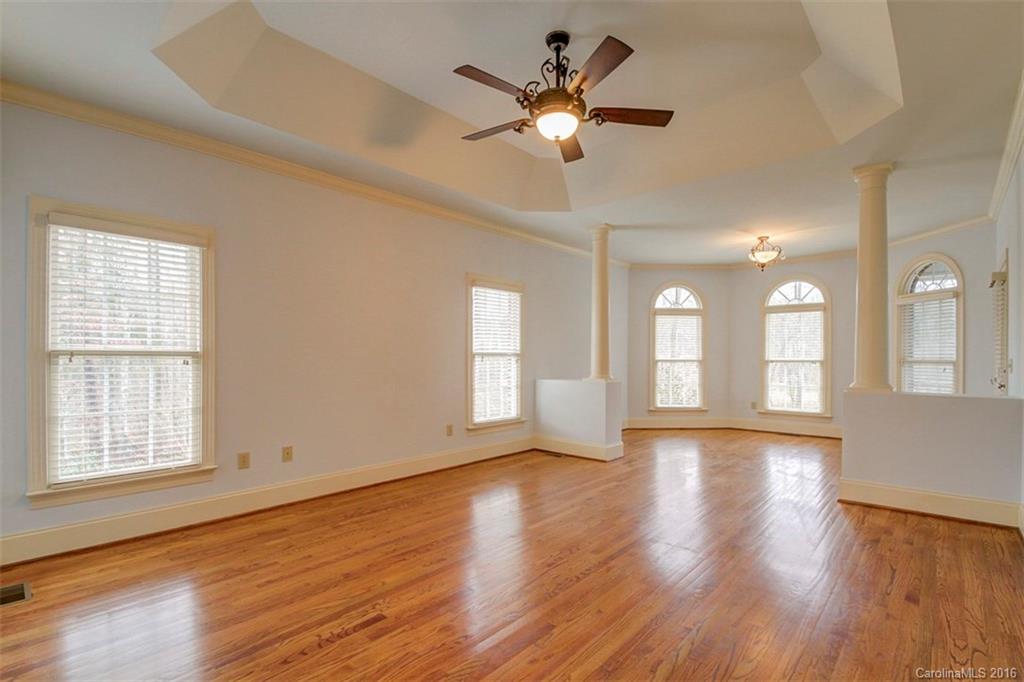 Whispering Winds - Residential