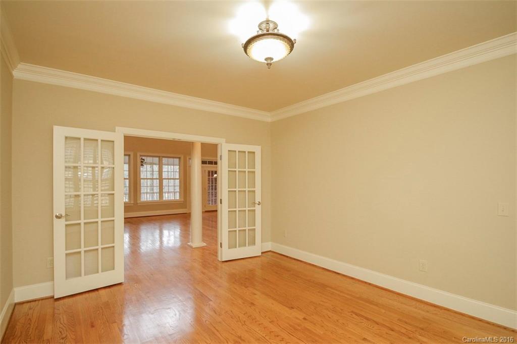 Whispering Winds - Residential