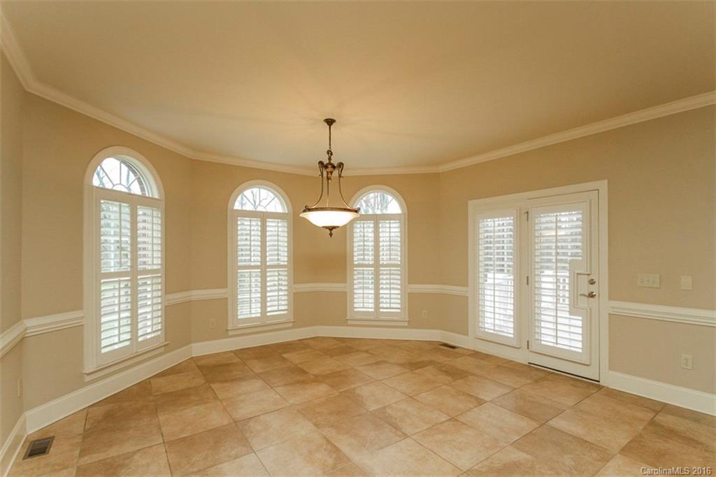 Whispering Winds - Residential