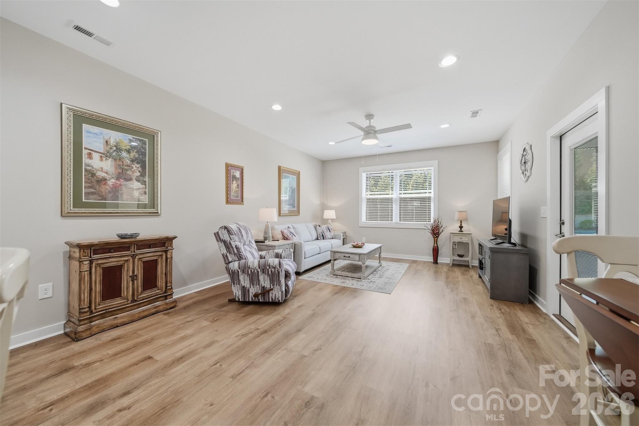 1520 28th Street Lane SE