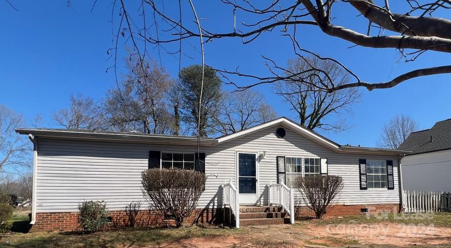 Lovely spacious 3 bed 2 bath manufactured home that has new interior paint, luxury vinyl flooring everywhere except the bedrooms which have brand new carpet. Located on a quiet street with lots of new construction homes and development. Beautiful back deck, large storage outbuilding for tenant use but is as/is landlord will not repair.
Ready now!

Mandatory Resident Benefits Package is an additional $25/mo and offers many great benefits (air filter delivery service, 24/7 maintenance, maintenance reimbursement for unintended charges/lock outs, credit building, rewards program, utility connection concierge, and more!)