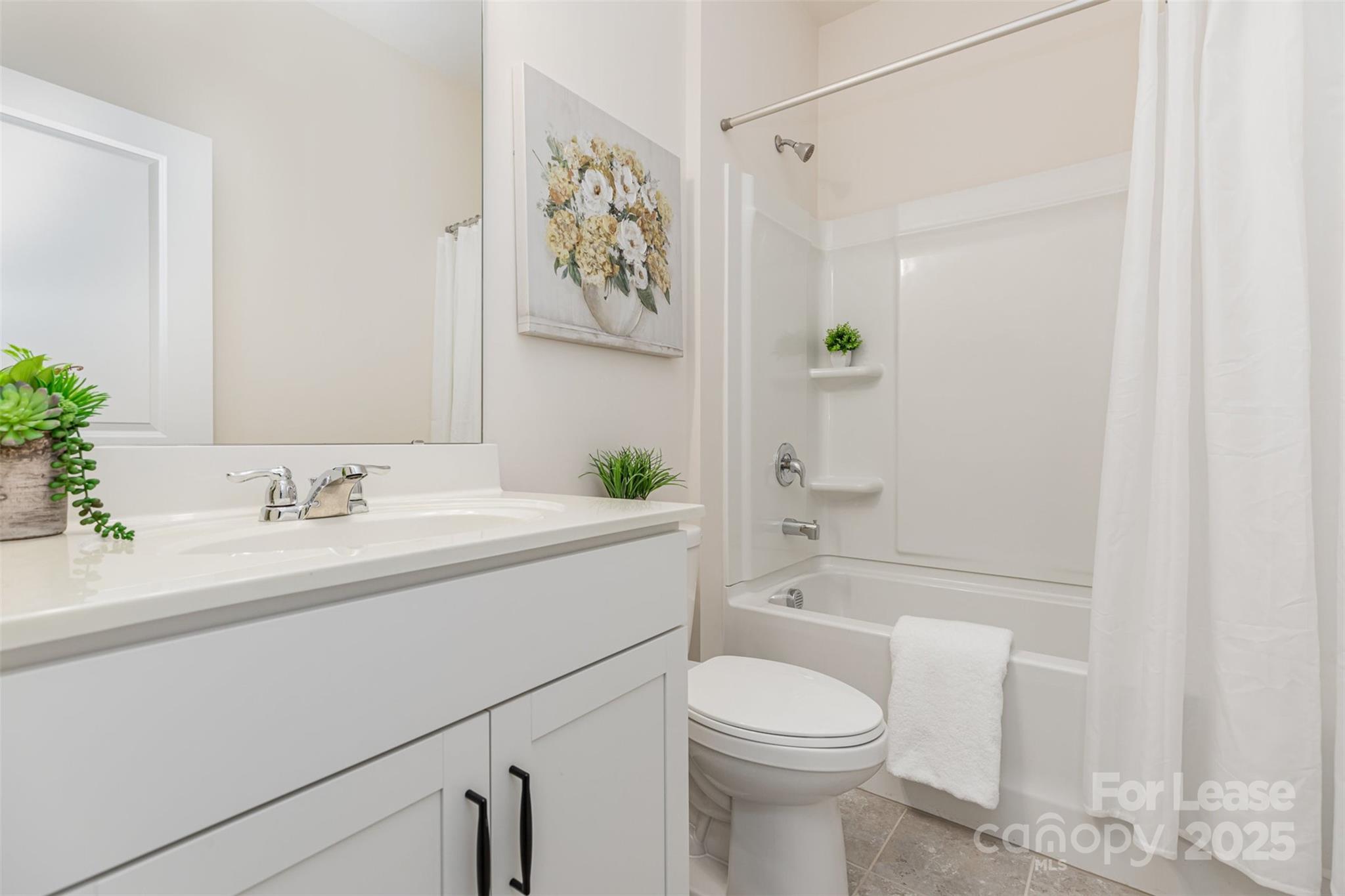 Charlotte, North Carolina 28210, United States, 4 Bedrooms Bedrooms, ,3 BathroomsBathrooms,Residential,Active,153619