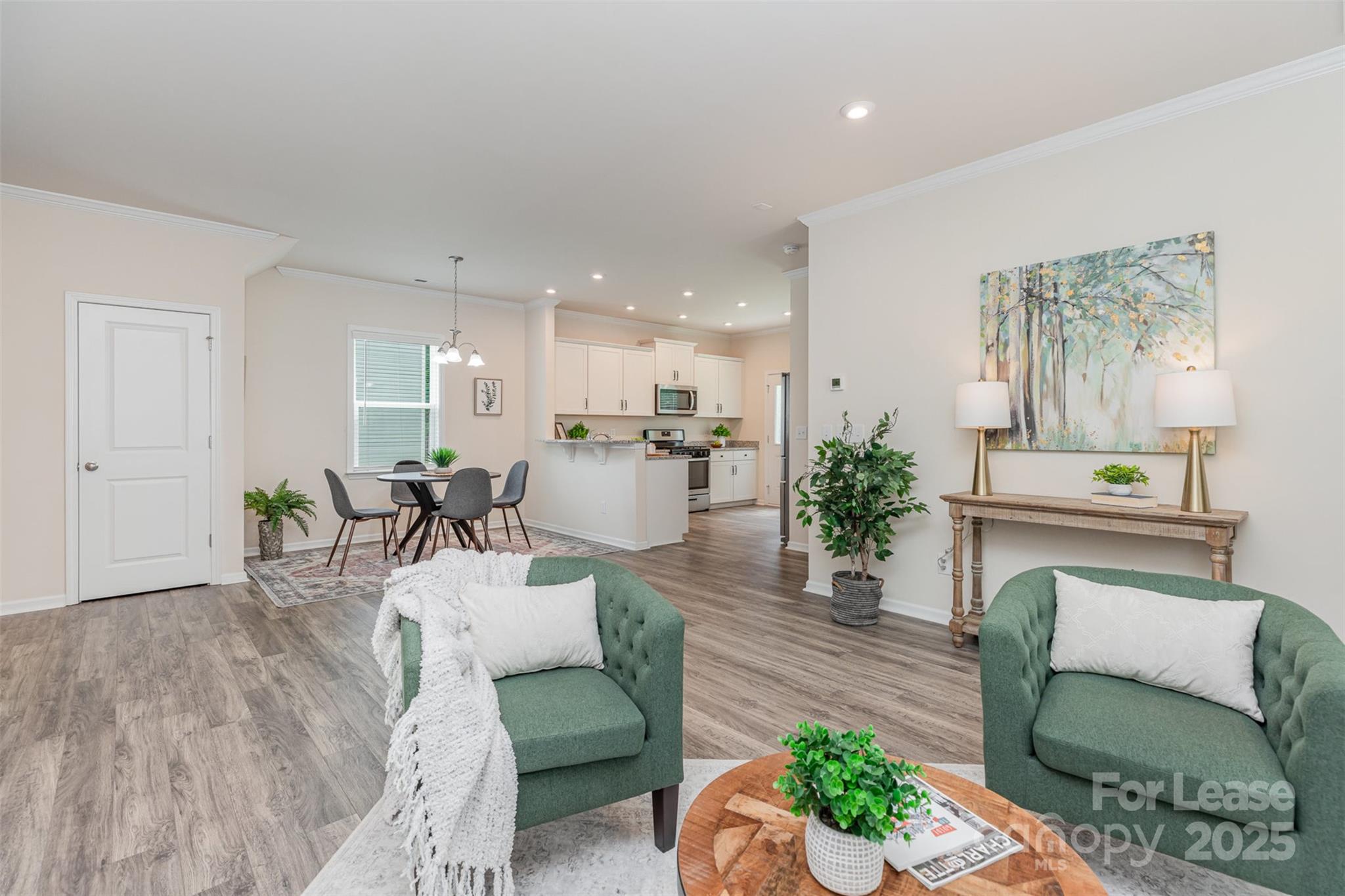 Charlotte, North Carolina 28210, United States, 4 Bedrooms Bedrooms, ,3 BathroomsBathrooms,Residential,Active,153619