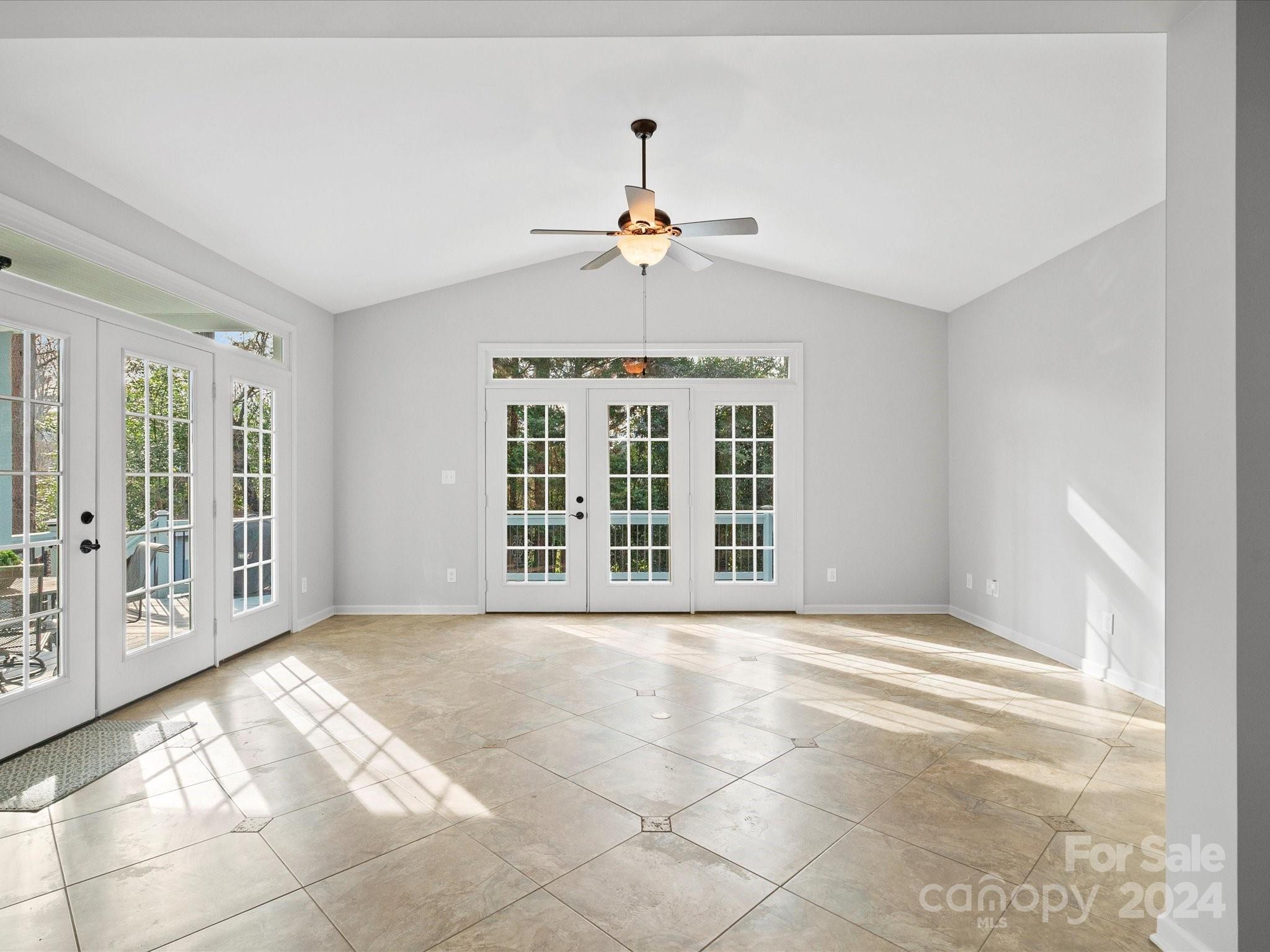 Monterey Landing - Residential