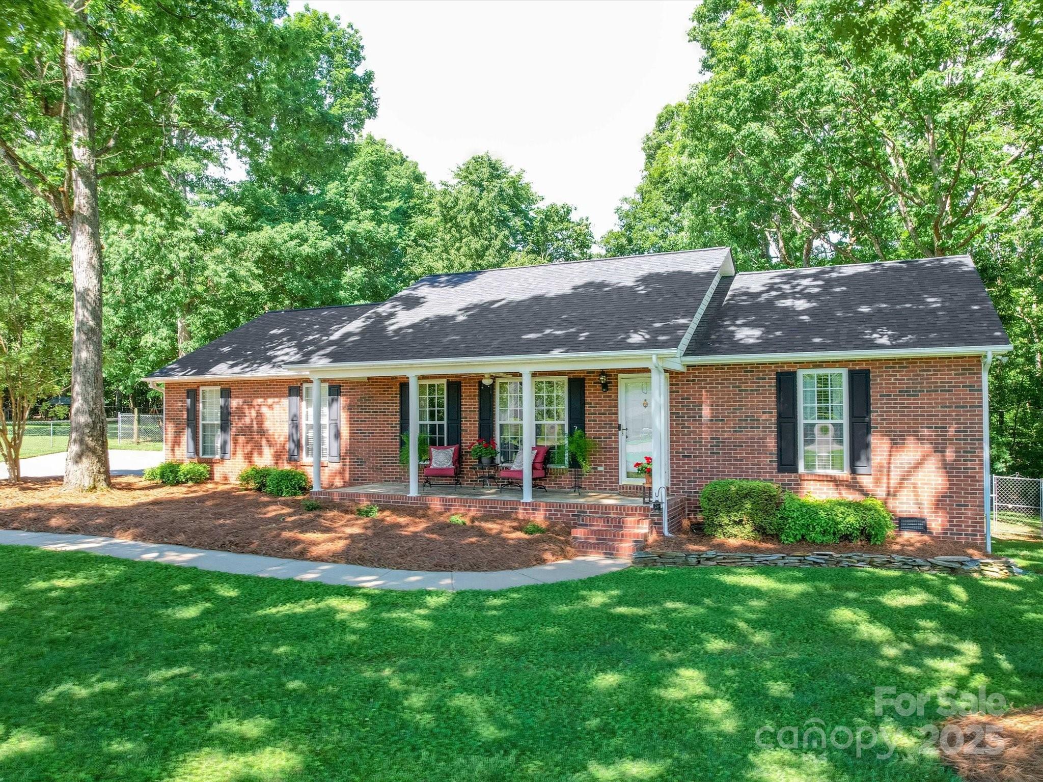 135 Henry Putnam Drive
