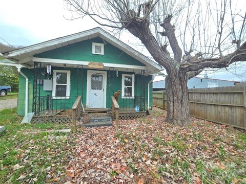 26 Medford Street Canton NC 28716