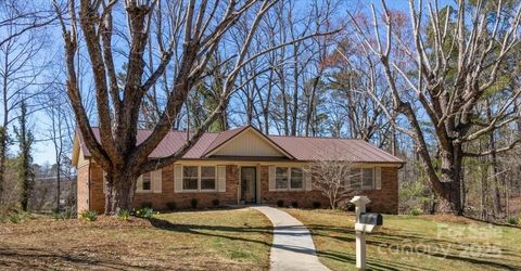 Photo of 10 W Baird Mountain Road, Asheville, NC 28804 (MLS # 4234324)