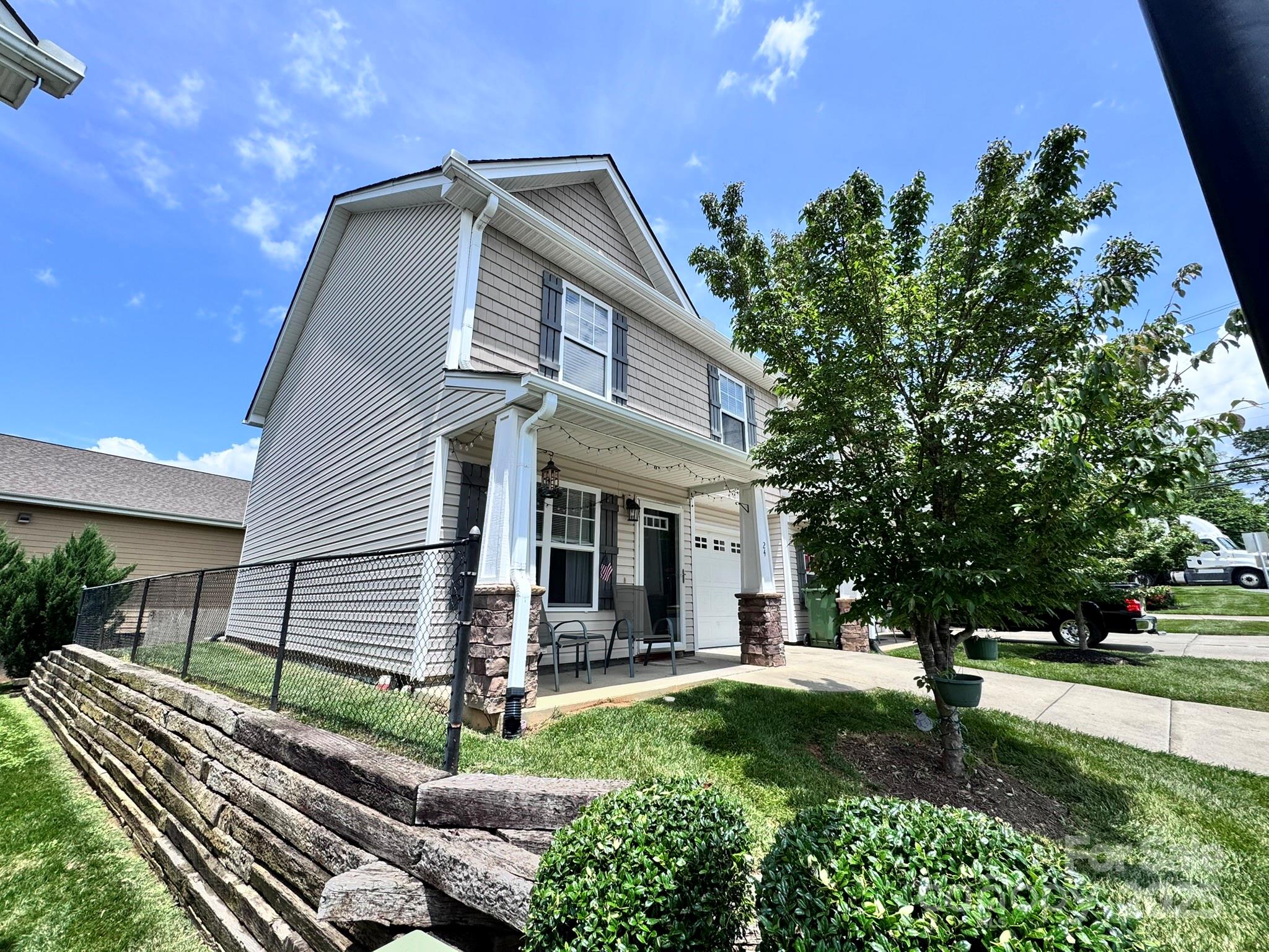 24 Torrington Avenue