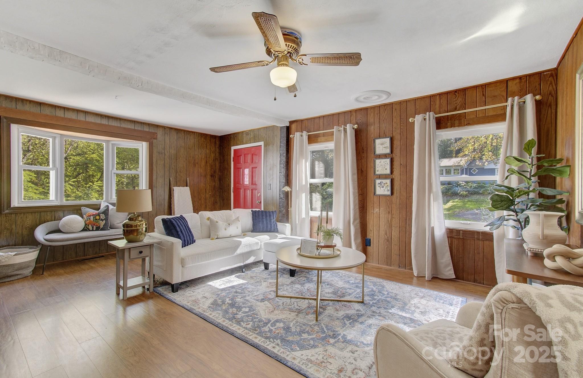 152 Forest Hill Circle
