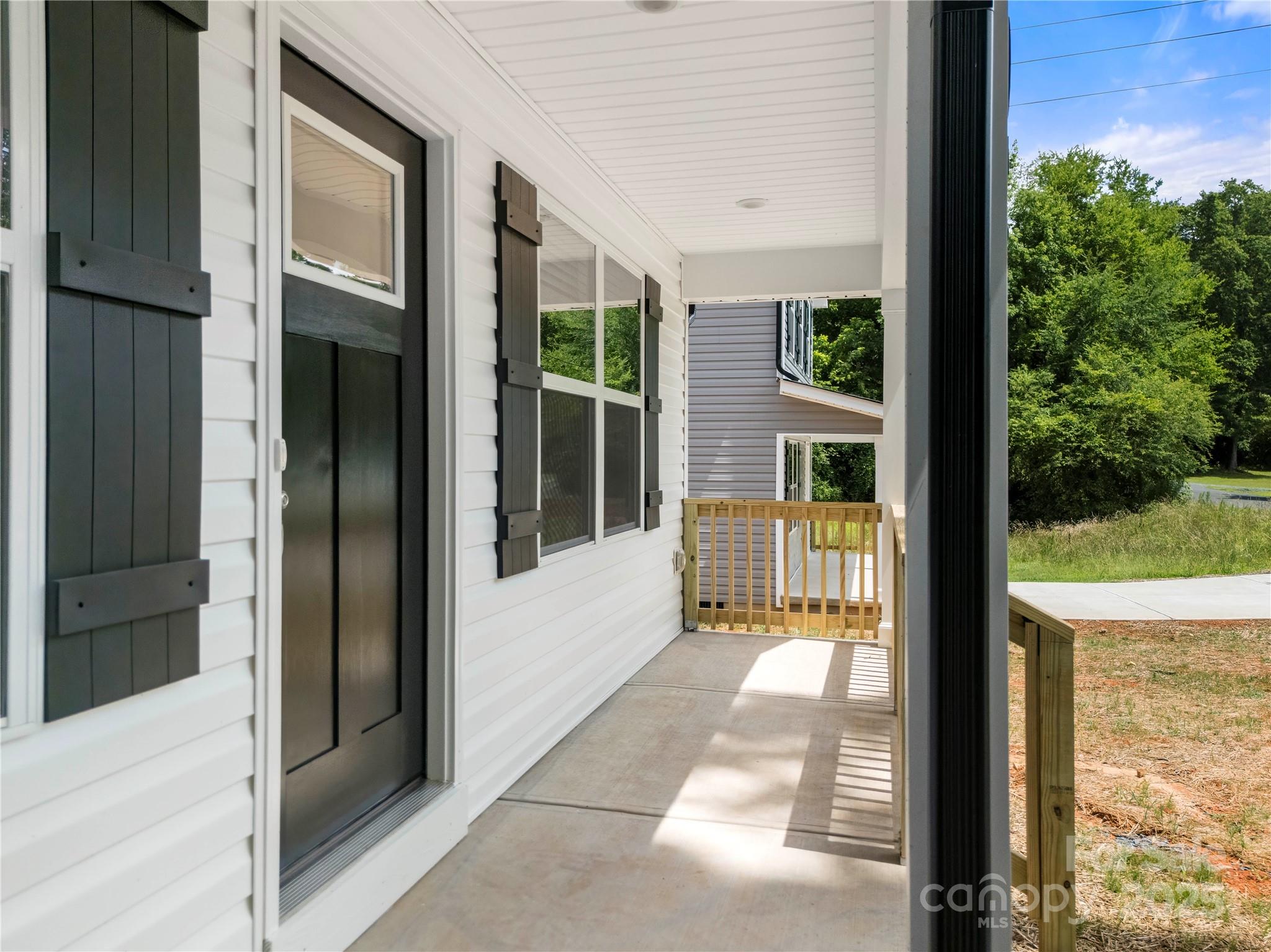 205 S Slack Street