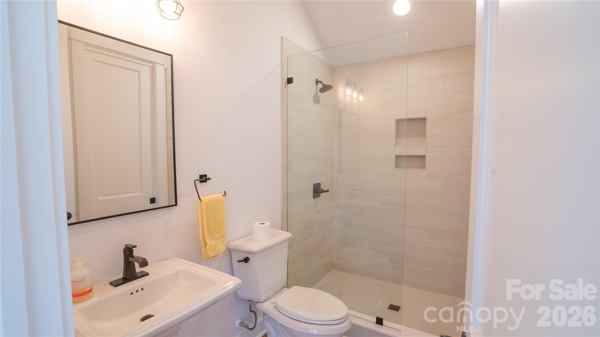 Riverchase Estates - Residential