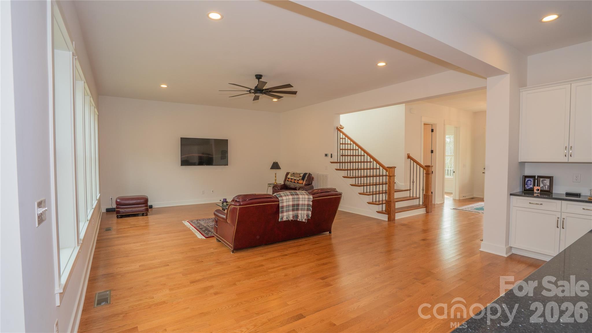 Riverchase Estates - Residential